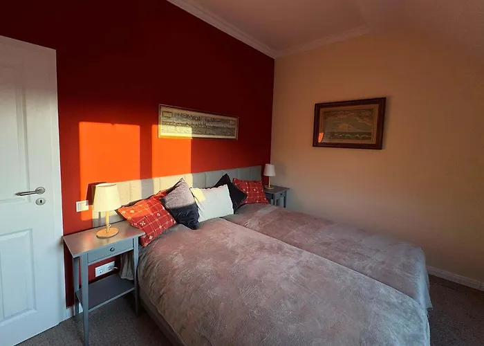 Big Premium With Rhine View, Totally New * 杜伊斯堡